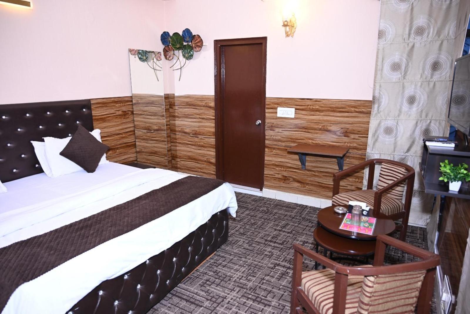 Hotel Kuber Rai Экстерьер фото